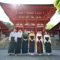 (左から)山時聡真、齋藤潤、嵐莉菜、當真あみ、原菜乃華、上白石萌音(C)日本テレビ