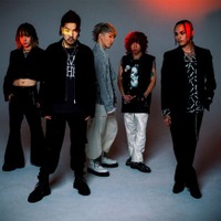 Crossfaith/Daikiは左から2番目(提供写真)
