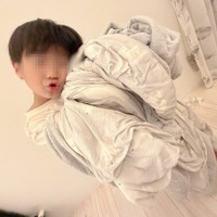 辻希美、三男がお気に入りの布団を抱いたほっこりSHOT公開「これが無いと寝られなくて」