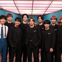 （後列左から）薮宏太、中島裕翔、高木雄也、八乙女光（前列左から）蓮見翔、有岡大貴、山田涼介、知念侑李、伊野尾慧（C）フジテレビ