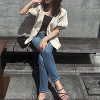 まるで雑誌の1ページのよう。「半袖ジャケット」で作る大人かっこいいコーデ【40代の毎日コーデ】