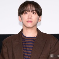 映画「愛されなくても別に」公開記念舞台挨拶に出席した基俊介(C)モデルプレス