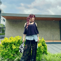 田中れいな、肌見せが夏っぽい巻きスカート×パンツコーデに「何着ても似合う」「おしゃれで素敵」の声