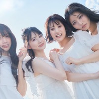 (左から)花宮初奈、花井美春、橘杏咲、松岡美里/撮影:三宮幹史/「天狼群ビジュアルブック(仮)」(講談社/2025年9月24日発売)