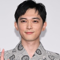 浴衣姿の吉沢亮(C)モデルプレス
