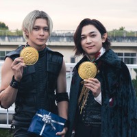 真栄田郷敦、吉沢亮（C）2025「ババンババンバンバンパイア」製作委員会（C）奥嶋ひろまさ（秋田書店）2022
