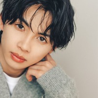 草川直弥スタイルフォトブック「直弥いる。」収録カット(C)SDP
