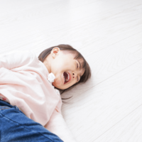 庭で遊んでいた4歳の孫　転んで泣き出した瞬間⇒祖父母の”優しい対応”に「また来る！」