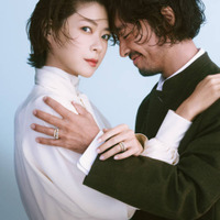 上野樹里＆和田唱、夫婦の信頼と愛を感じる美麗ビジュアル披露！モードな撮影に揃って挑戦