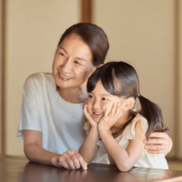 保育園に行きたくない2歳の孫　ばあばが来た瞬間…→「素敵」「ばあばの魔法」