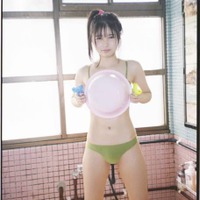 頓知気さきな、“美少女感”あふれる水着SHOT披露！25歳の魅力が詰まったフォトスタイルブック発売決定
