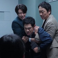 相葉雅紀、伊藤淳史、大森南朋「大追跡~警視庁SSBC強行犯係~」第4話(C)テレビ朝日・東映