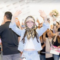 「熱狂スゴイ」浜崎あゆみ、台北へ！ファンに囲まれた笑顔SHOTに反響「幸せそう」「本当に可愛い」