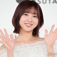1st写真集「鈴花サーキット」発売記念記者会見に出席した富田鈴花(C)モデルプレス