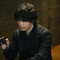 中村倫也「DOPE 麻薬取締部特捜課」第7話（C）TBS