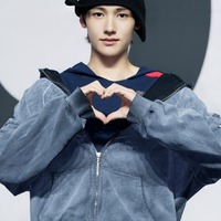SEONGHYEON（ソンヒョン）（P）＆（C）BIGHIT MUSIC