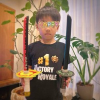 「材料は全てダイソー」保田圭『鬼滅の刃』日輪刀を7歳息子と手作り！完成品に大満足「かなりいい感じ」