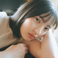 山田桃実「B.L.T.2025年10月号」ローソンエンタテインメント購入特典ポストカード【山田桃実 （櫻坂46）】（提供写真）