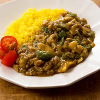 余ったギョーザを潰してキーマカレーに！中華風味の「元ギョーザカレー」