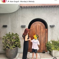 伊藤千晃、8歳息子との写真撮影の一コマを明かし「お母さんに似てセンスがいい」「愛感じます」の声