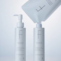 F ORGANICS、人気のクレンジングリキッドに「詰替え用パウチ」が登場！