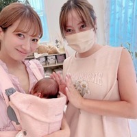 第5子出産の辻希美、抱っこ紐の使い心地に感動！次女らとの笑顔SHOT公開「早速使ってみた」