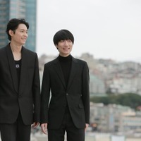 松村北斗、奧山由之監督（C）2025「秒速5センチメートル」製作委員会