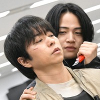 櫻井翔、菊池風磨「放送局占拠」最終話(C)日本テレビ