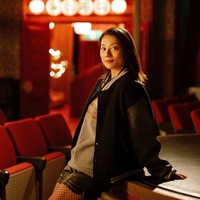 小池栄子「もしもこの世が舞台なら、楽屋はどこにあるのだろう」（C）フジテレビ