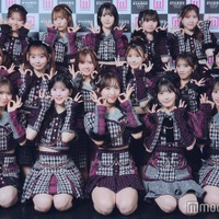 AKB48／（後列左から）正鋳真優、平田侑希、橋本恵理子、山崎空、永野芹佳（中列）下尾みう、大盛真歩、水島美結、千葉恵里、向井地美音、山内瑞葵（前列）倉野尾成美、八木愛月、小栗有以、佐藤綺星、秋山由奈（C）モデルプレス