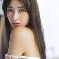 松本日向、美背中チラリのランジェリーSHOTにドキッ！ベトナムを舞台に“人生最大露出”に挑戦