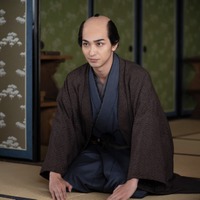 美女が体に蛇を這わせ、障がいのある人も見世物に。江戸庶民を熱狂させた衝撃の小屋の実態とは