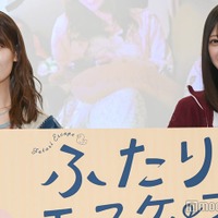 記者会見に出席した岩本蓮加、冨里奈央（C）モデルプレス