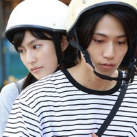 恒松祐里、橋本将生「ひと夏の共犯者」第1話（C）「ひと夏の共犯者」製作委員会