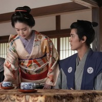 高石あかり、寛一郎「ばけばけ」第10話（C）NHK