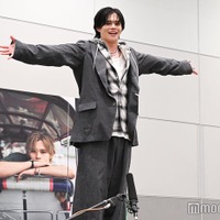 私服をアピールするカイ（C）モデルプレス