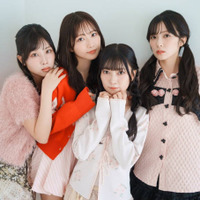 Liella!の4人がぎゅっと密着！ピンクを基調とした衣装でキュート＆スタイリッシュに魅せる