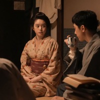 高石あかり、吉沢亮「ばけばけ」第18話(C)NHK