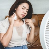 もう誰も更年期の「ホットフラッシュ」を我慢しなくていい！？非ホルモン製剤のホットフラッシュ治療薬「ベオーザ」に期待が集まるこれだけの理由