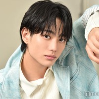 モデルプレスのインタビューに応じた真弓孟之(C)モデルプレス