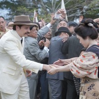 トミー・バストウ、高石あかり、円井わん「ばけばけ」第22話(C)NHK