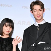 映画「佐藤さんと佐藤さん」東京国際映画祭上映&完成披露挨拶に登壇した岸井ゆきの、宮沢氷魚(C)モデルプレス