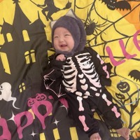 辻希美、次女の可愛らしいハロウィンSHOT披露「今日のあたちは誰よりも早く仮装してるよ」