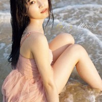 森戸知沙希、ほっそり美脚際立つ肌見せSHOT！デビュー10周年記念のメモリアル写真集が電子版に
