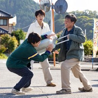 手越祐也、及川光博、光石研「ぼくたちん家」第4話(C)日本テレビ