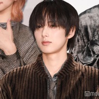 アンニュイなスタイリングの尾崎匠海（C）モデルプレス