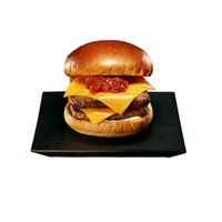 黒毛和牛のダブルチーズバーガー（提供写真）