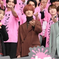 渋谷に降臨した上白石萌歌、高橋恭平、中島颯太（C）モデルプレス