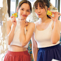 都丸紗也華＆都丸亜華梨、肌見せコーデでにっこり！“最強のグラビアシスターズ”が息の合ったポージング披露