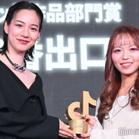 「TikTokトレンド大賞2025」に出席したのん、舘野はづき氏（C）モデルプレス